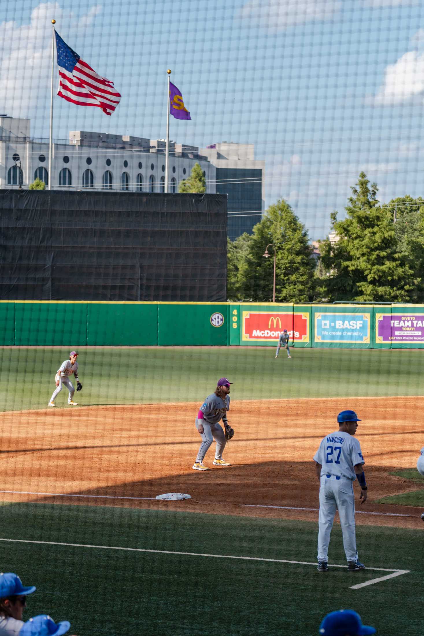 PHOTOS: LSU baseball defeats Kentucky 8-3 to win Super Regional, moves on to College World Series