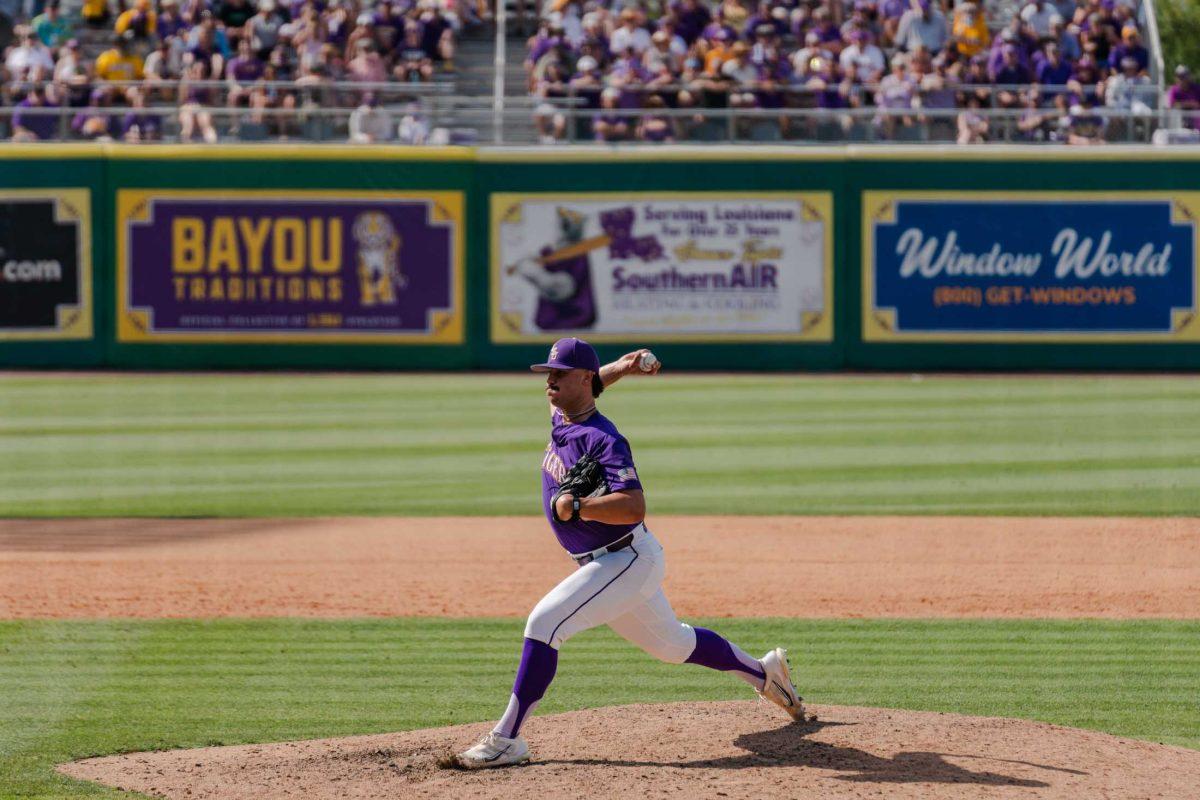 LSU baseball junior pitcher Paul Skenes (20) delivers the pitch Friday, June 2, 2023, during LSU&#8217;s 7-2 victory against Tulane at Alex Box Stadium in Baton Rouge, La.