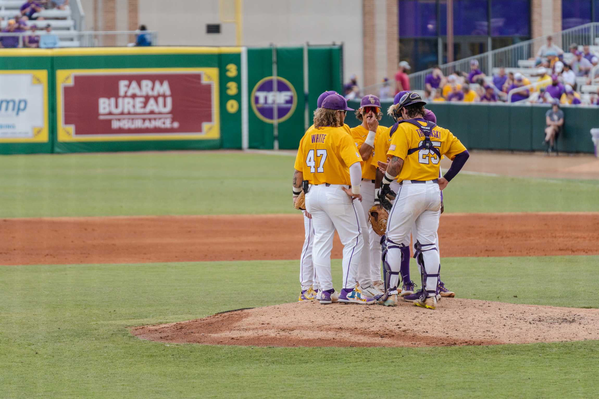 PHOTOS: LSU baseball moves on to Super Regionals after defeating Oregon State in Regional Championship