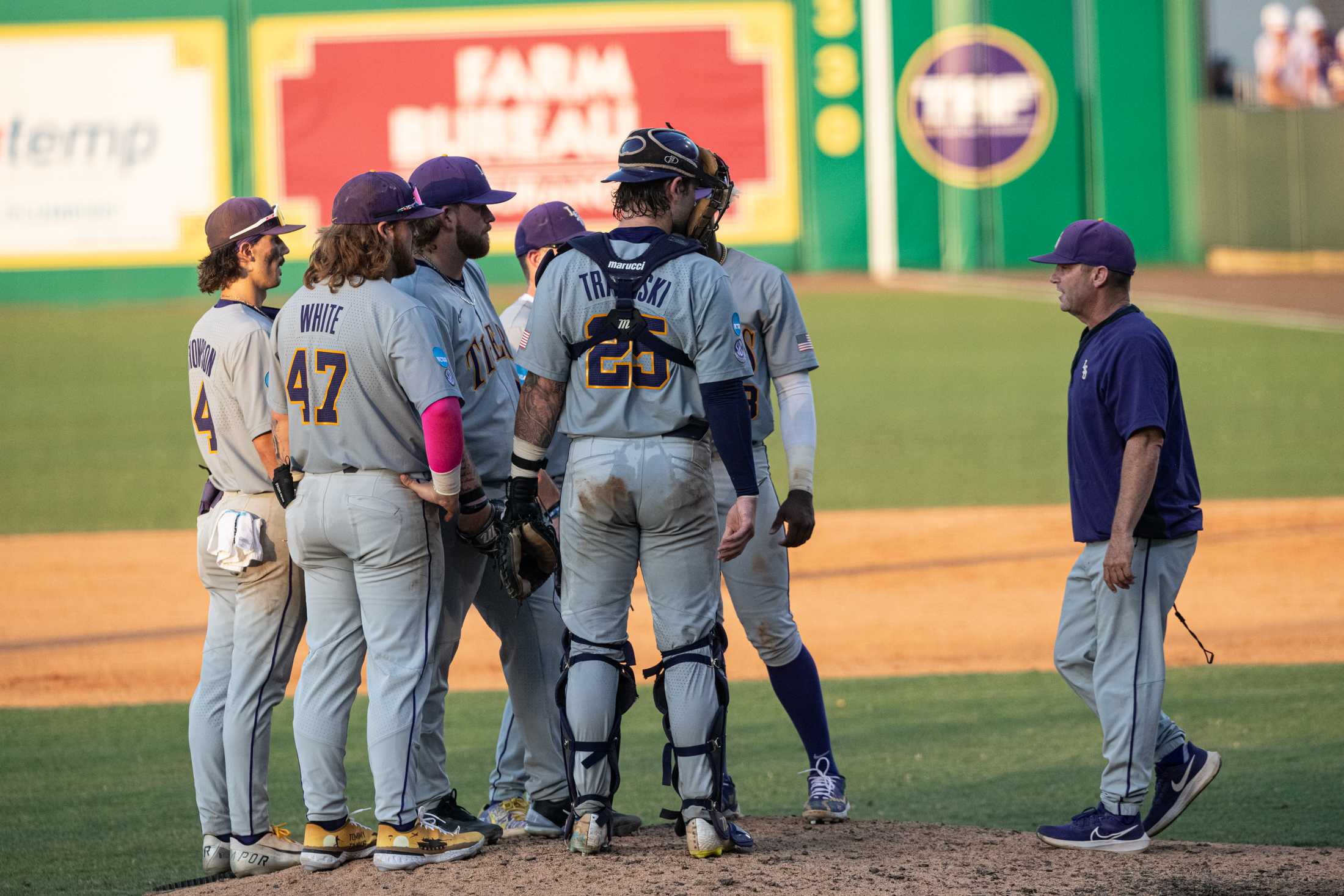 PHOTOS: LSU baseball defeats Kentucky 8-3 to win Super Regional, moves on to College World Series