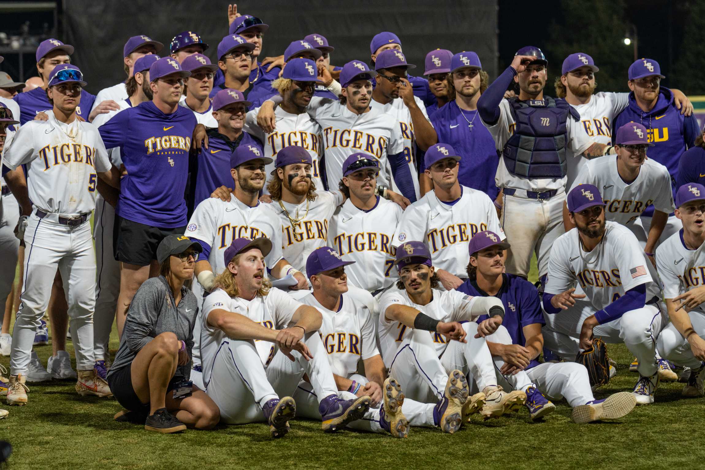 PHOTOS: LSU baseball beats Oregon State 6-5, advances to the regional final