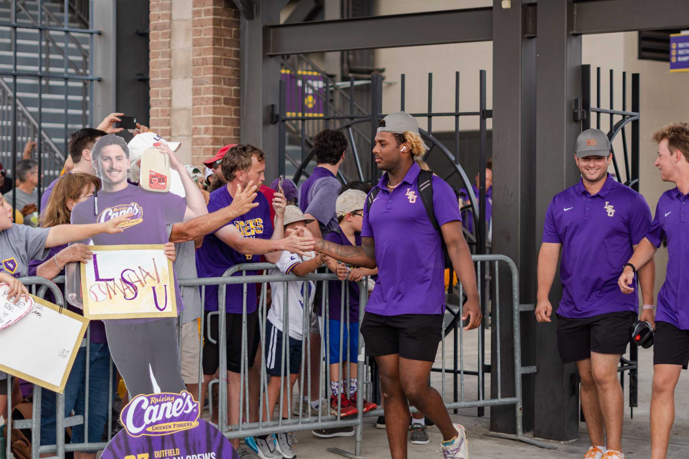 PHOTOS: LSU baseball heads to Omaha as fans cheer them on