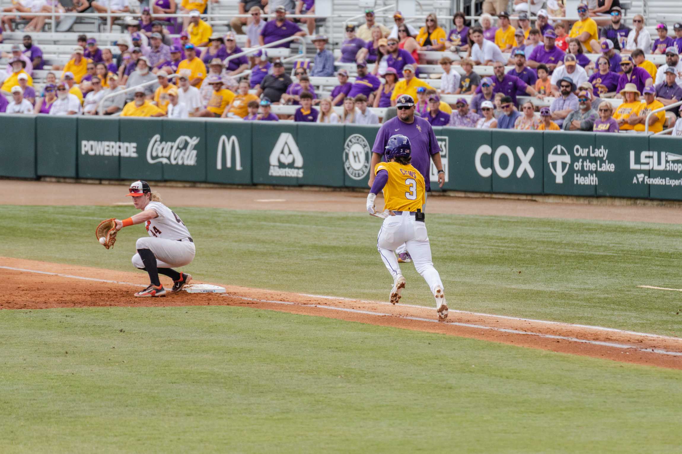 PHOTOS: LSU baseball moves on to Super Regionals after defeating Oregon State in Regional Championship