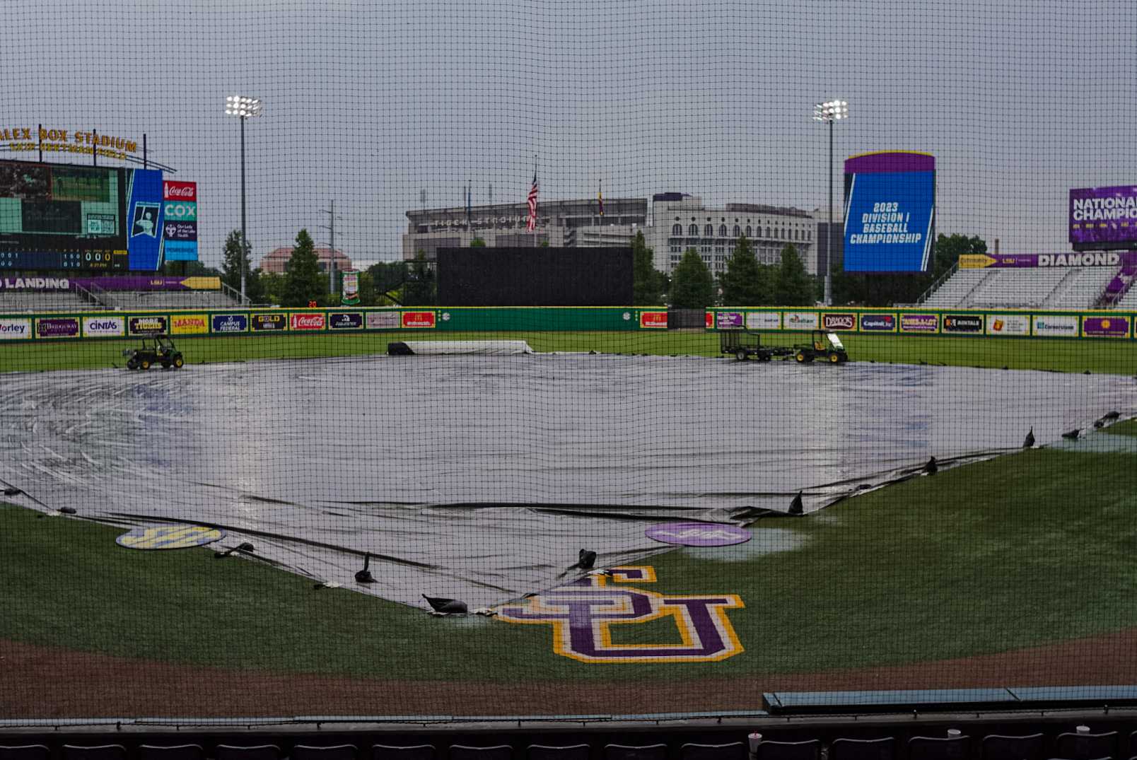 PHOTOS: LSU baseball beats Oregon State 6-5, advances to the regional final