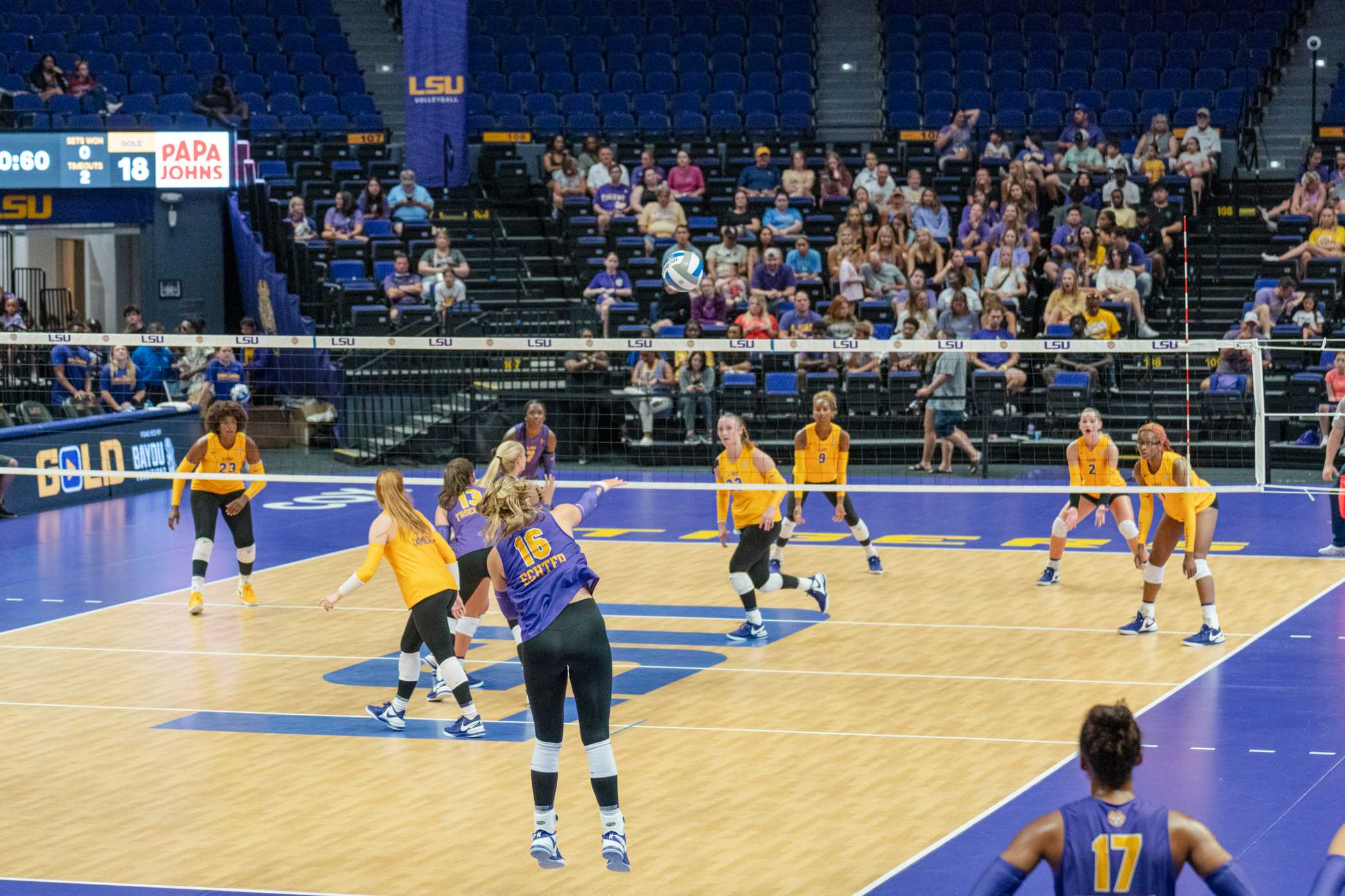 ‘All of them are going to be battles’: LSU volleyball prepares for final stretch of regular season