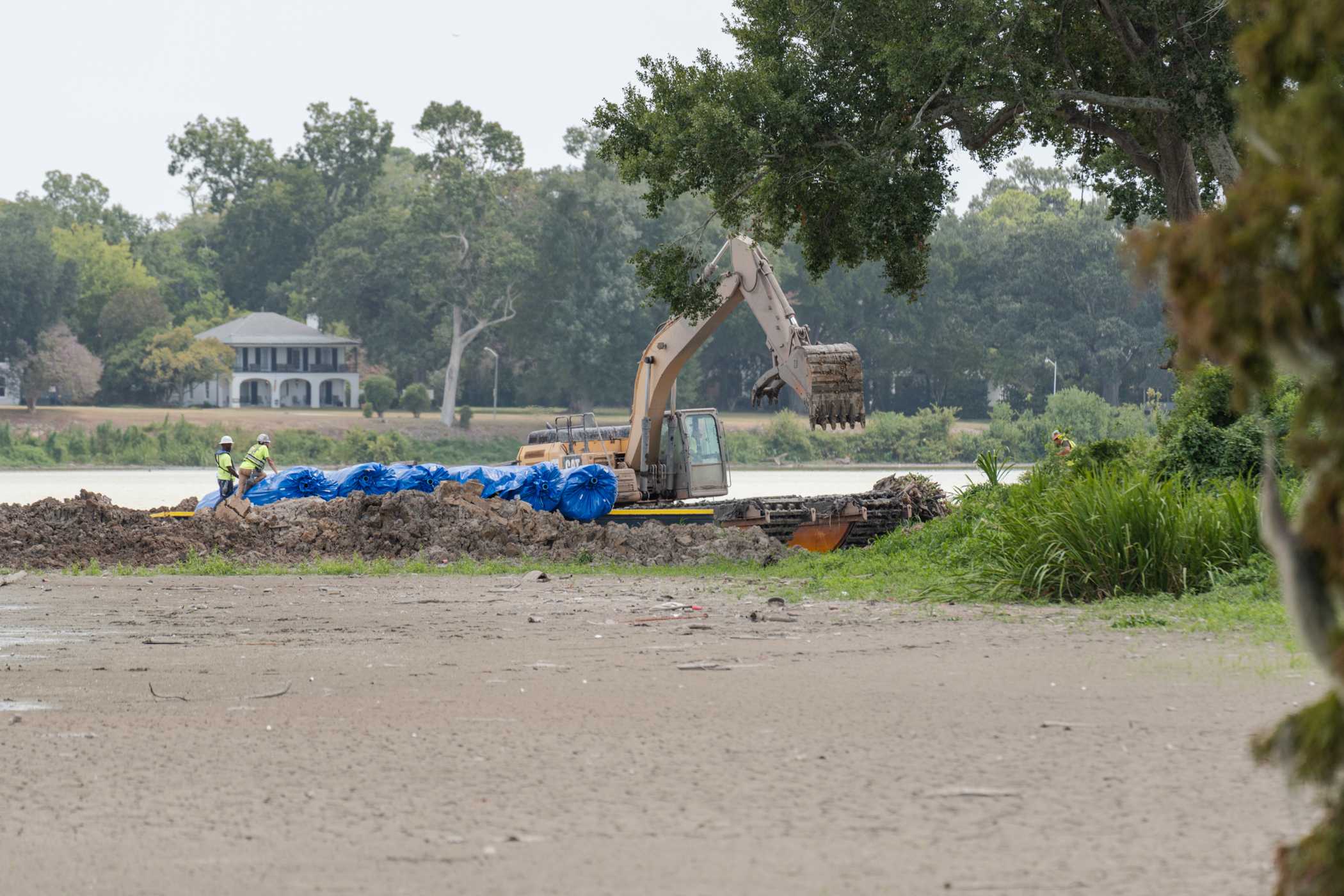 PHOTOS: LSU lakes look dry and cracked as restoration process begins