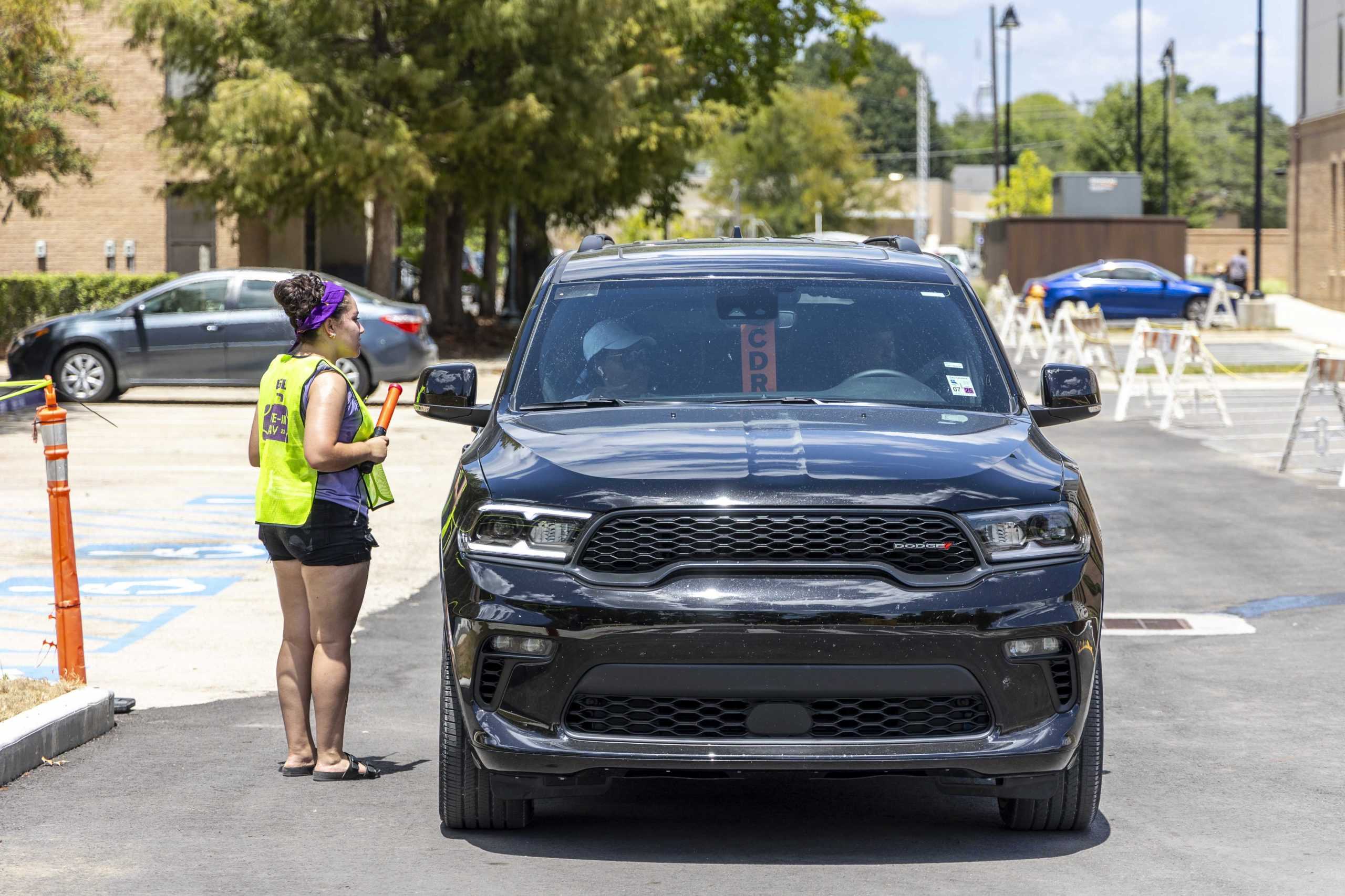 PHOTOS: LSU's freshmen class of 2027 moves in