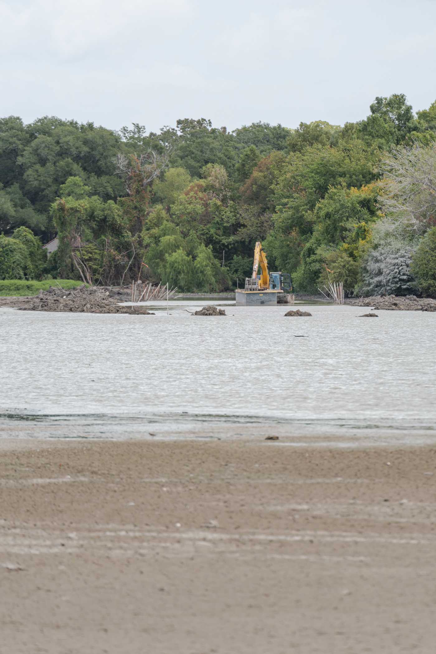 PHOTOS: LSU lakes look dry and cracked as restoration process begins