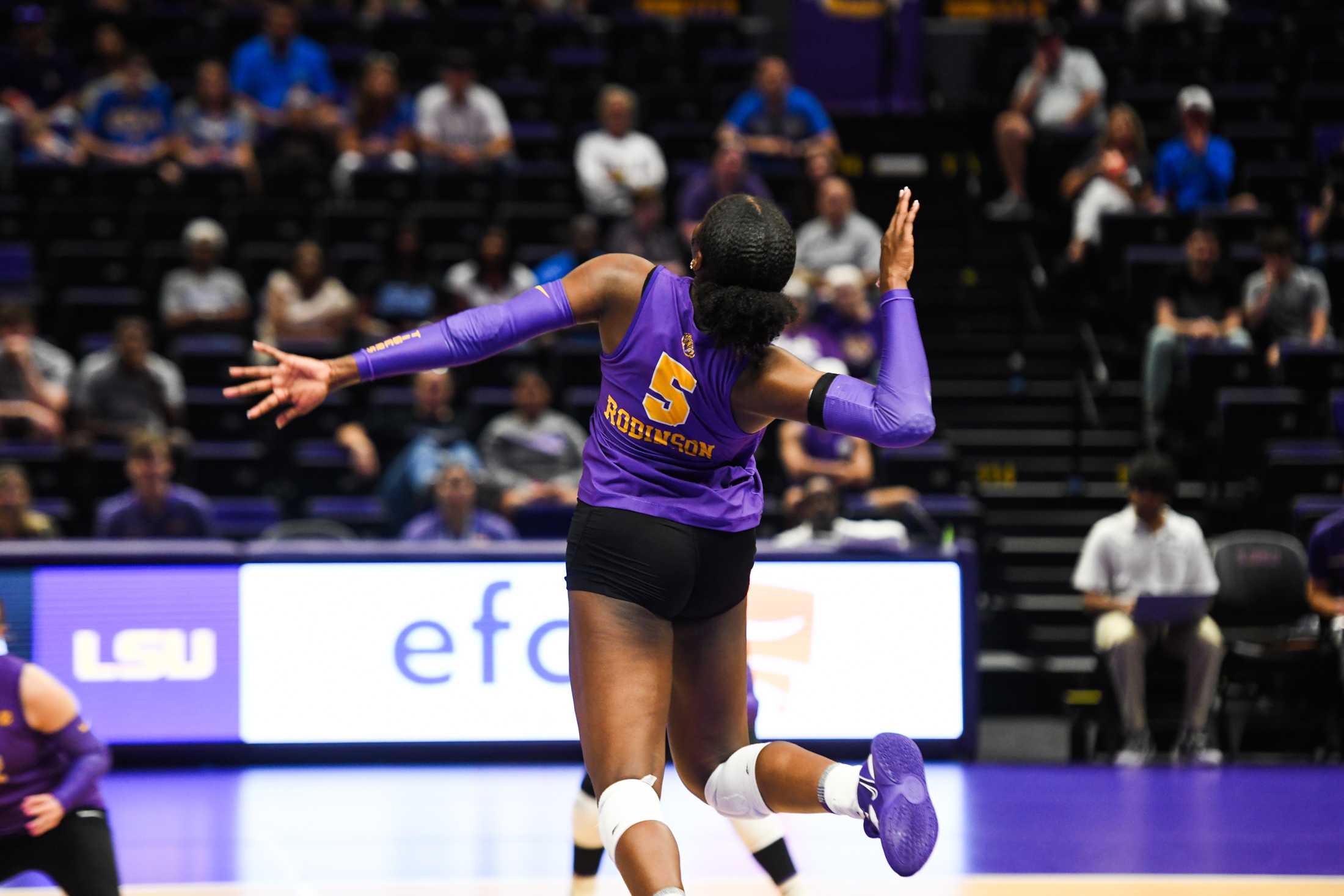 PHOTOS: LSU volleyball defeats UCLA 3-2