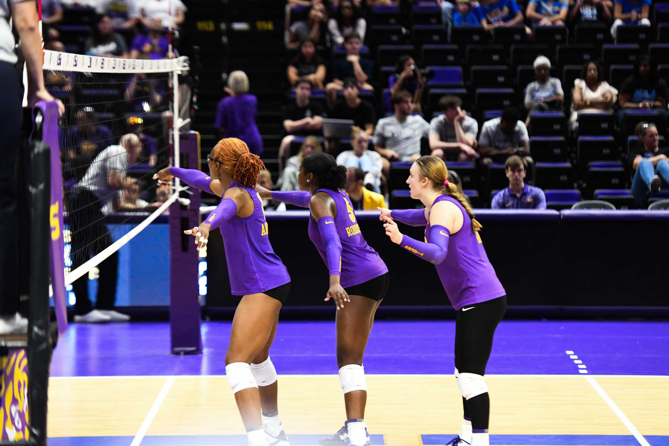 PHOTOS: LSU volleyball defeats UCLA 3-2