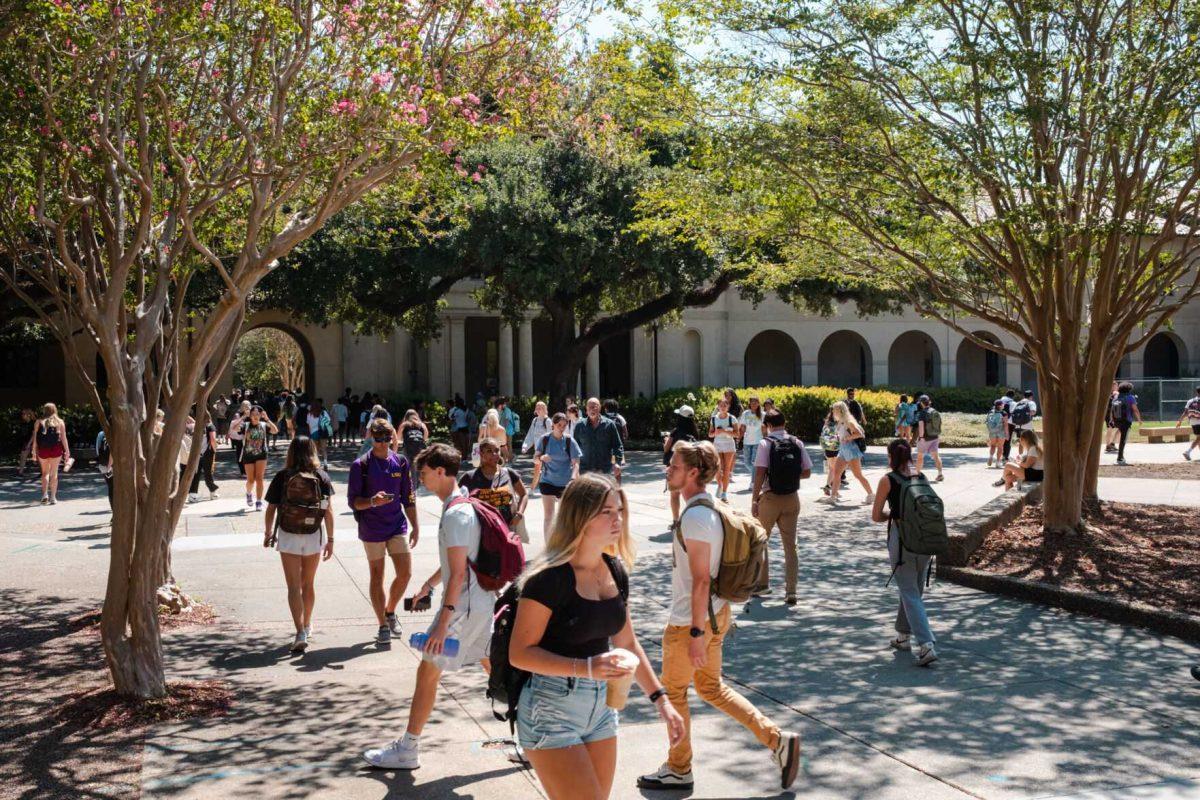 Students walk through the Quad on Wednesday, Aug. 30, 2023, on LSU's campus in Baton Rouge, La.