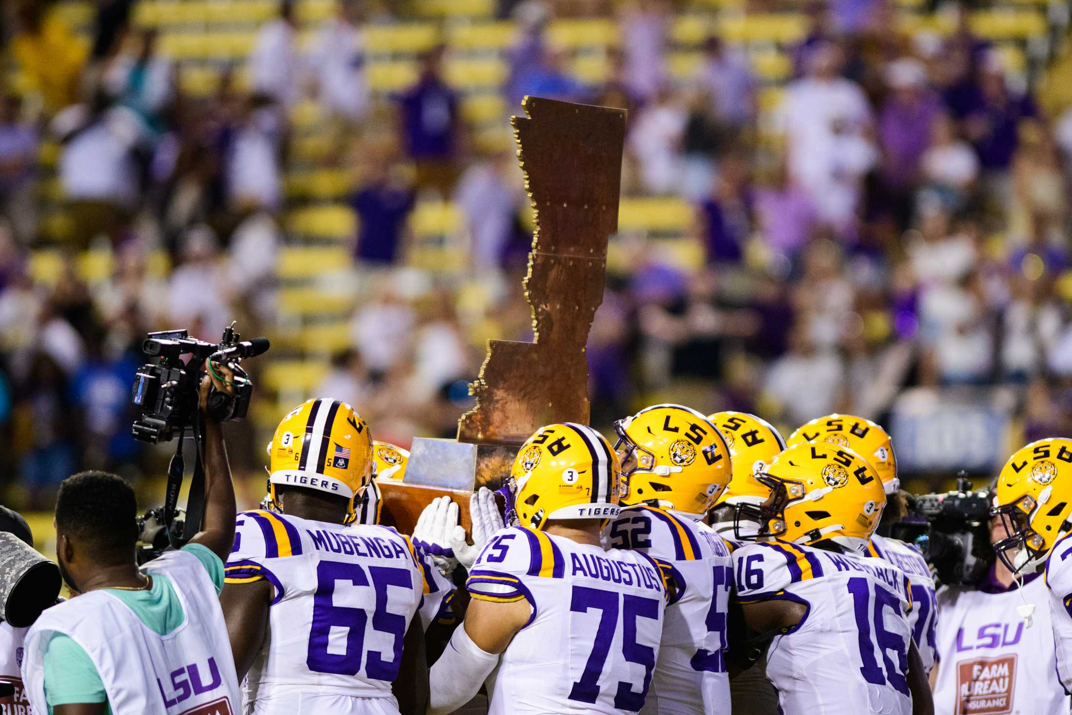 PHOTOS: LSU football defeats Arkansas 34-31