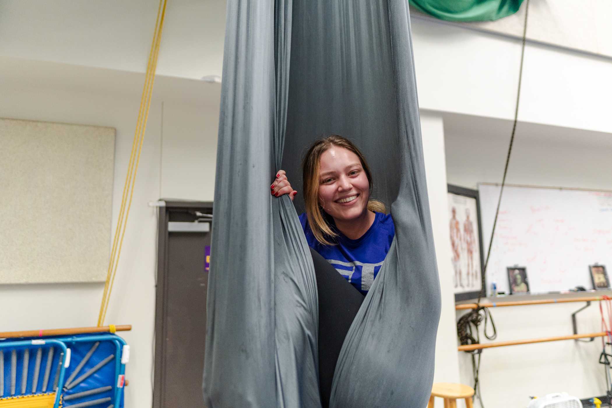 PHOTOS: A beginner silks workshop