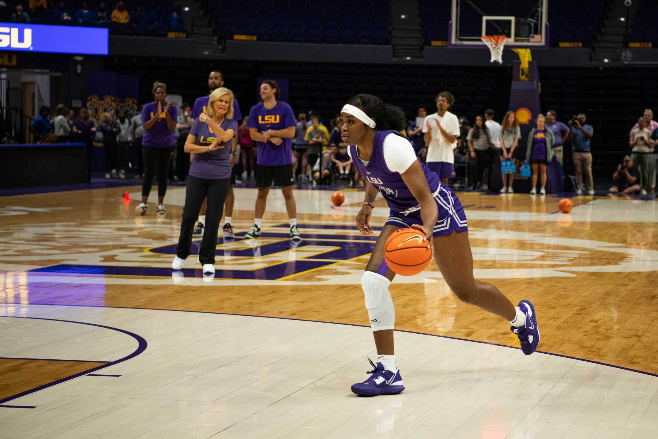 PHOTOS: LSU women's basketball holds practice open to public