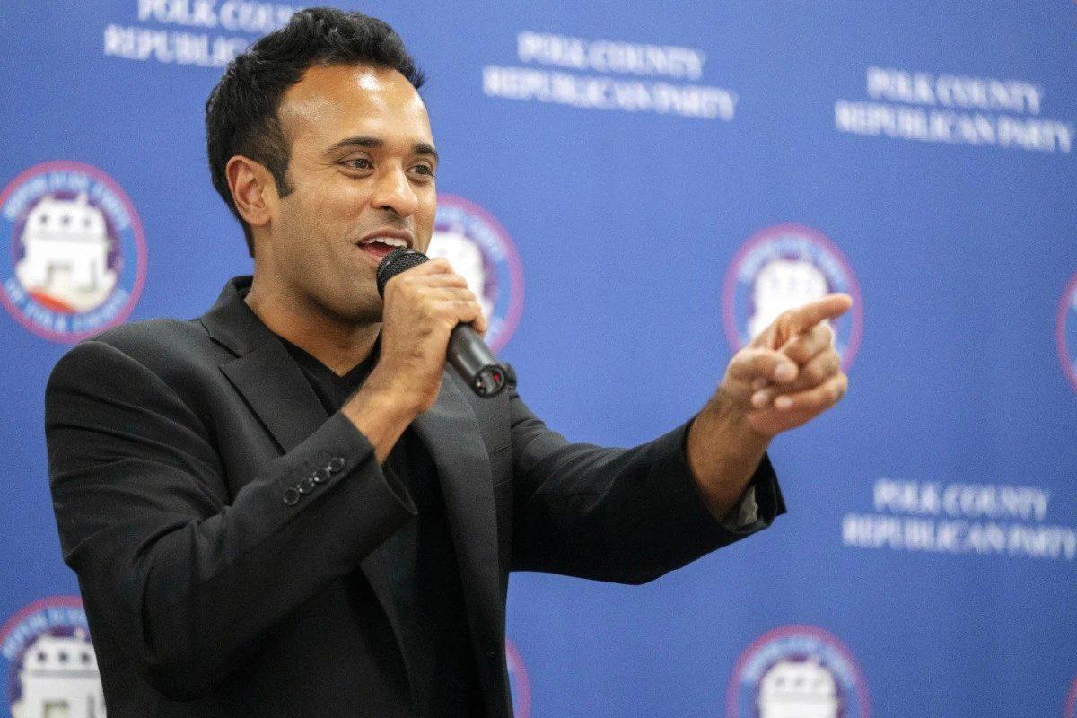 Republican presidential hopeful Vivek Ramaswamy speaks at the Polk County Summer Sizzle fundraising event in Clive, Iowa, Friday, Aug. 25, 2023. (Zach Boyden-Holmes/The Des Moines Register via AP)ZA