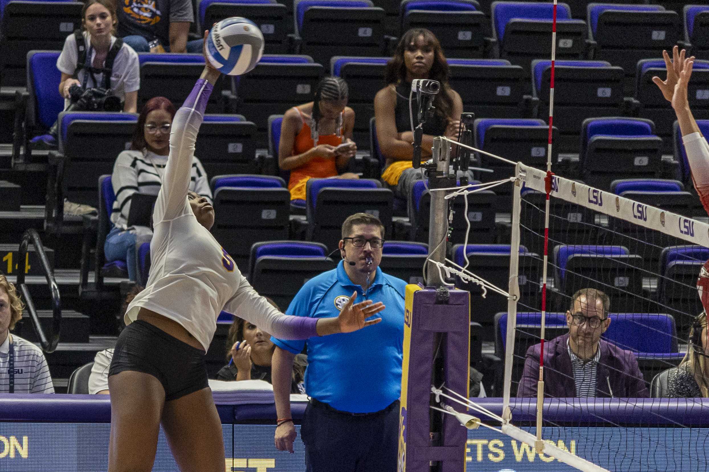 PHOTOS: LSU volleyball falls to Arkansas 3-0