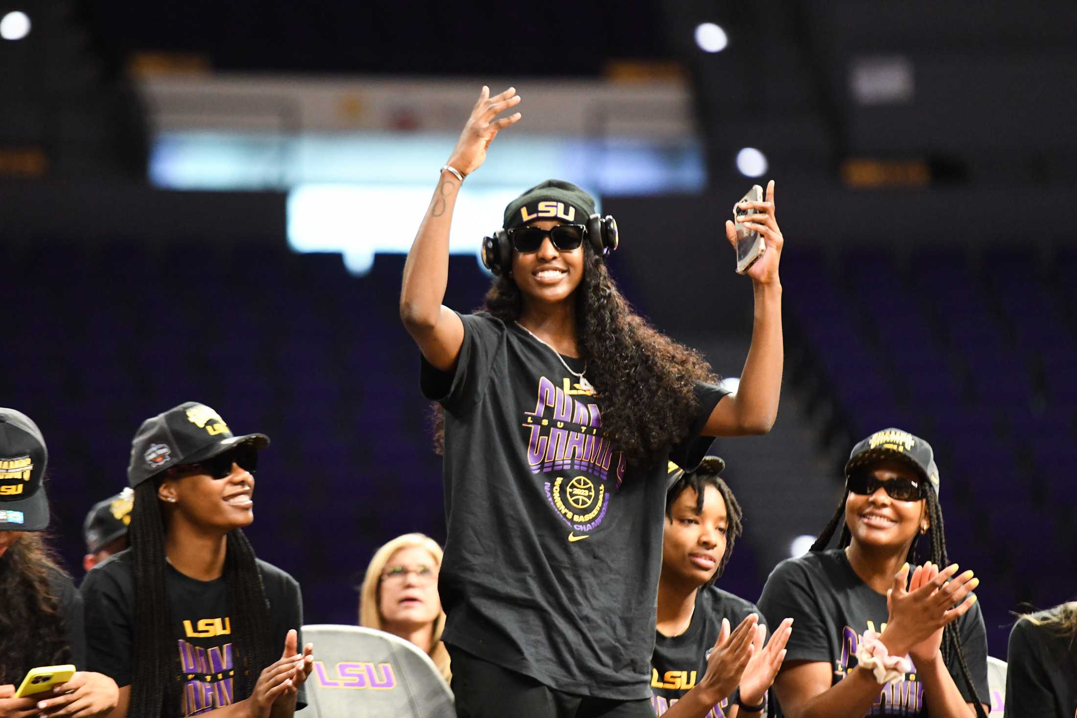 Inside the life of LSU women&#8217;s basketball player, rap star Flau&#8217;jae Johnson