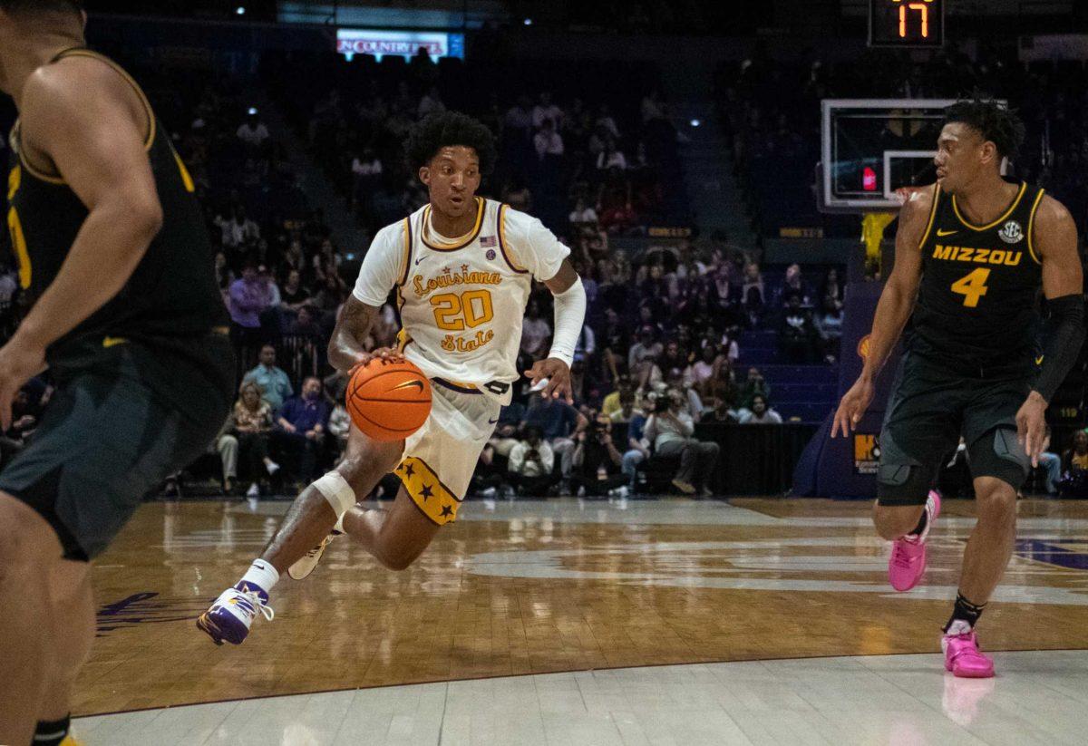 LSU men&#8217;s basketball junior forward Derek Fountain (20) drives towards the basket on Wednesday, March 1, 2023, during LSU&#8217;s&#160;81-76 loss against Missouri in the Pete Maravich Assembly Center in Baton Rouge, La.