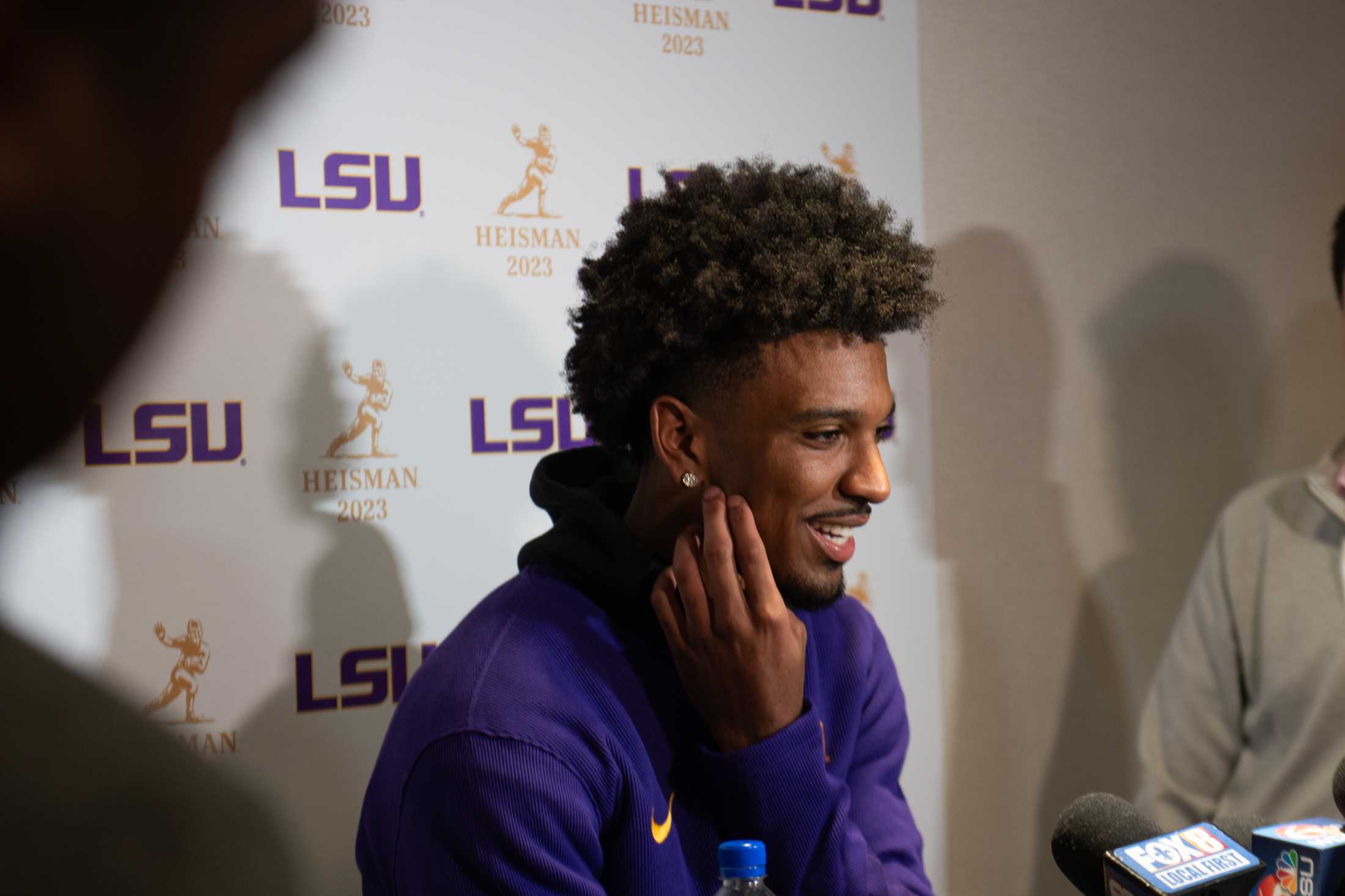 PHOTOS: A look into Jayden Daniels' Heisman ceremony