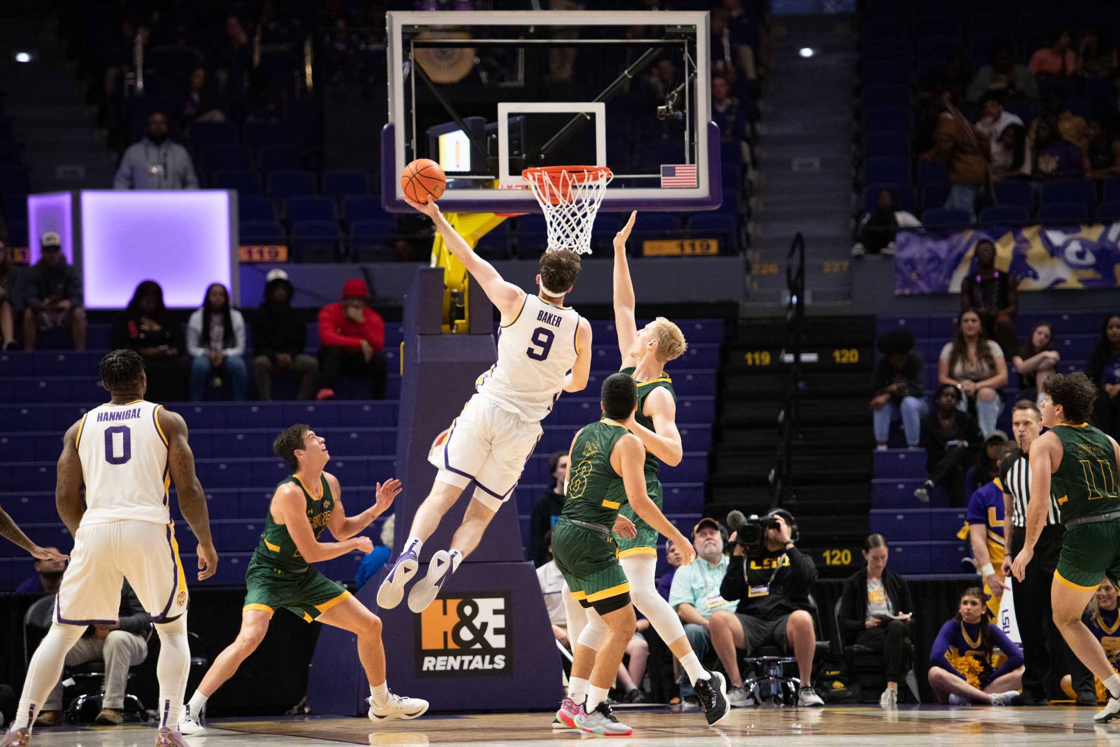 PHOTOS: LSU men's basketball defeats Southeastern 73-66 in the PMAC