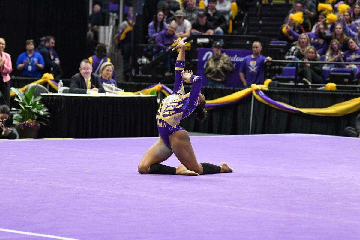 LSU gymnastics all-around freshman Amari Drayton performs her floor routine Friday, Jan. 19, 2024, during LSU&#8217;s 198.125-197.600 win against Kentucky in the Pete Maravich Assembly Center in Baton Rouge, La.