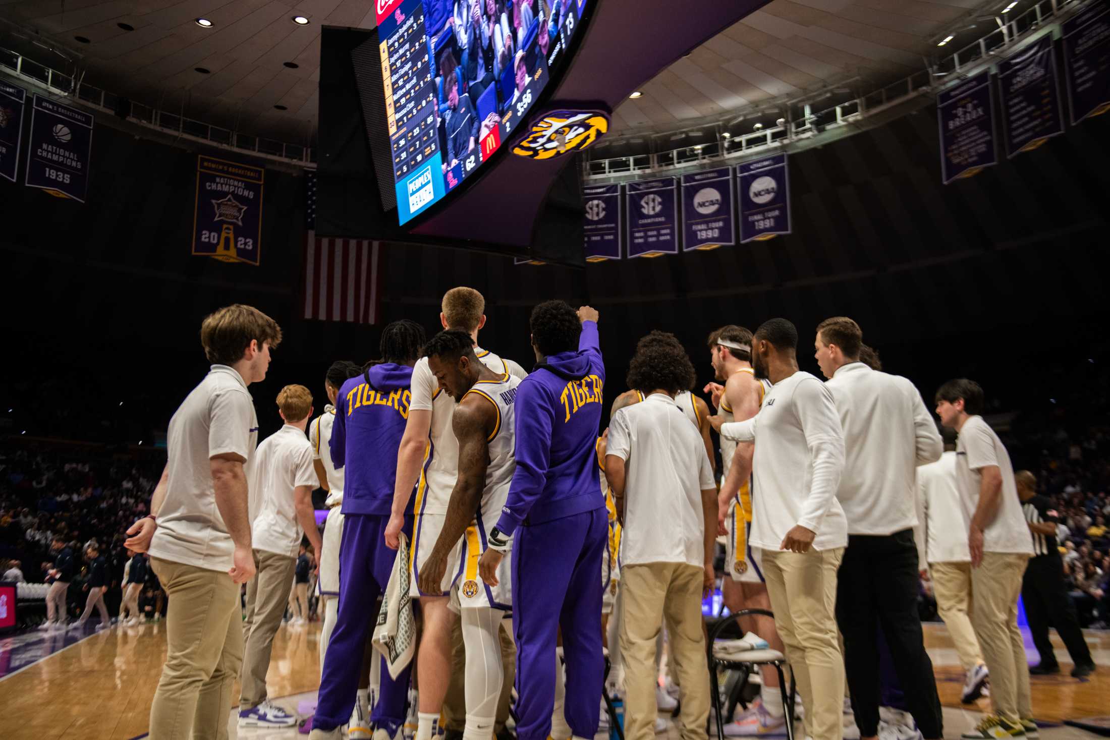 PHOTOS: LSU men's basketball defeats Ole Miss 89-80 in the PMAC