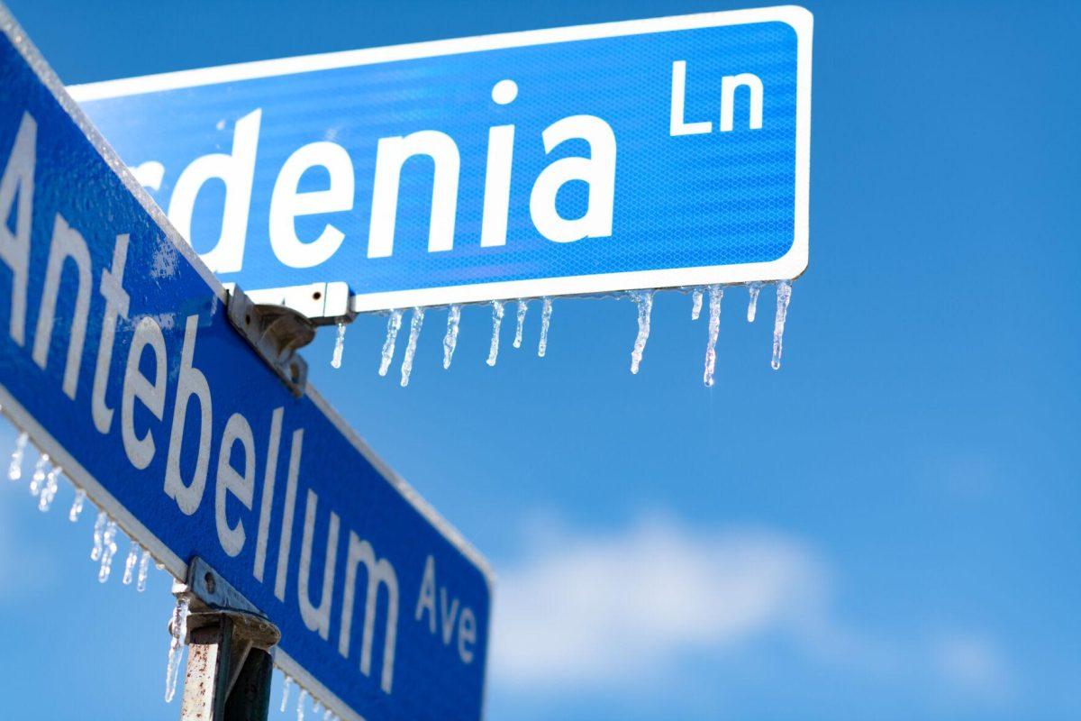 Small icicles hang from street signs Tuesday, Jan. 16, 2024, during a freeze in Baton Rouge, La.