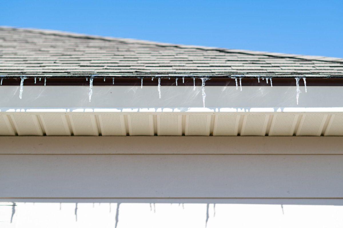 Icicles begin to melt Tuesday, Jan. 16, 2024, during a freeze in Baton Rouge, La.