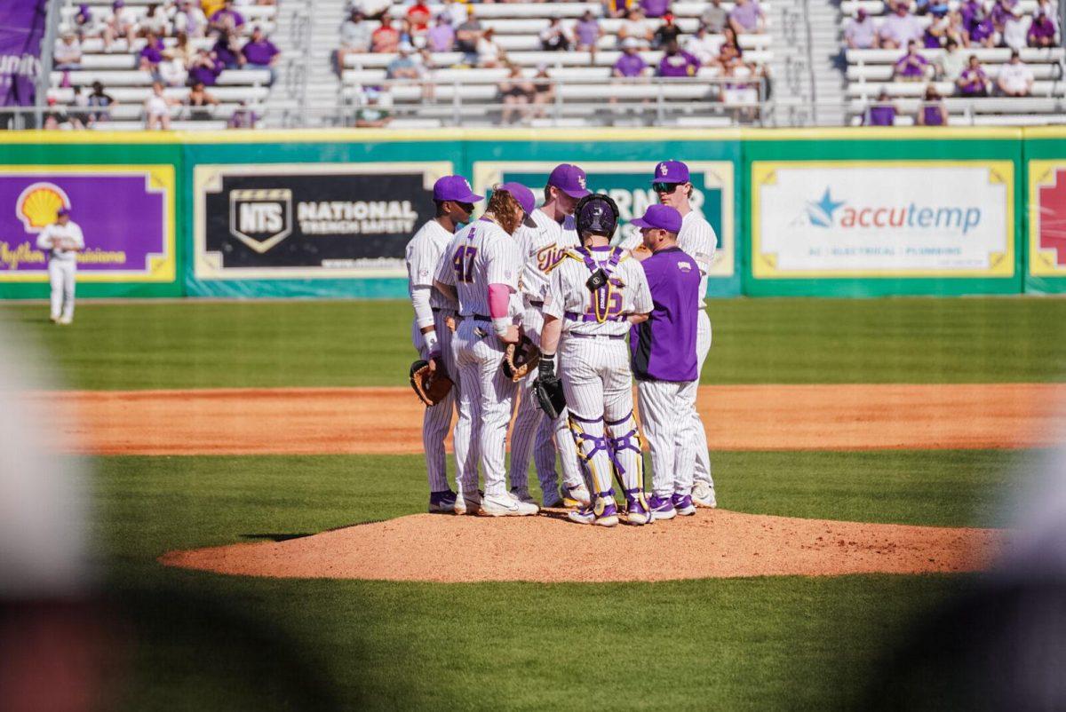 The LSU baseball team meets on the mound Friday, Feb. 23, 2024, during LSU&#8217;s game against Stony Brook at Alex Box Stadium in Baton Rouge, La.