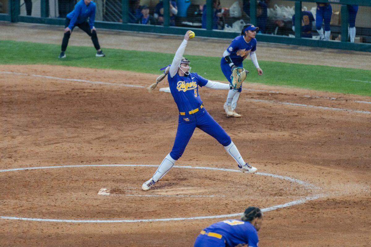 LSU softball sophomore pitcher Emma Strood (5) throws the ball Friday, Feb. 23, 2024, during LSU&#8217;s 8-5 win over Boise State at Tiger Park in Baton Rouge, La.