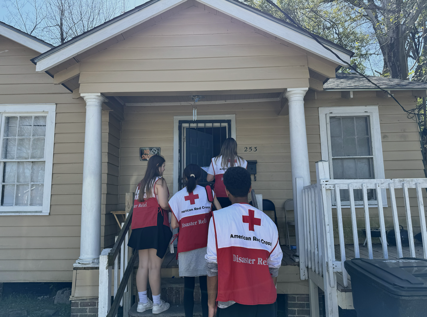 LSU Red Cross club installs over 180 smoke alarms in Baton Rouge to prevent fire injuries and fatalities