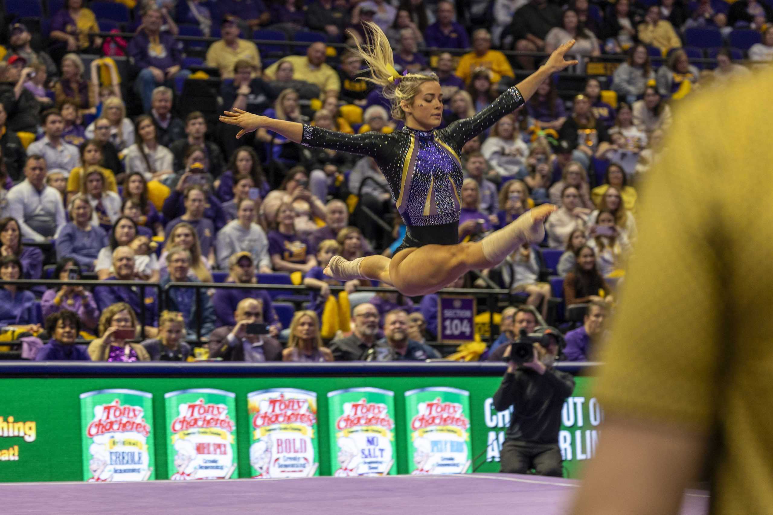 PHOTOS: LSU gymnastics beats Auburn 198.300-197.10 in the PMAC