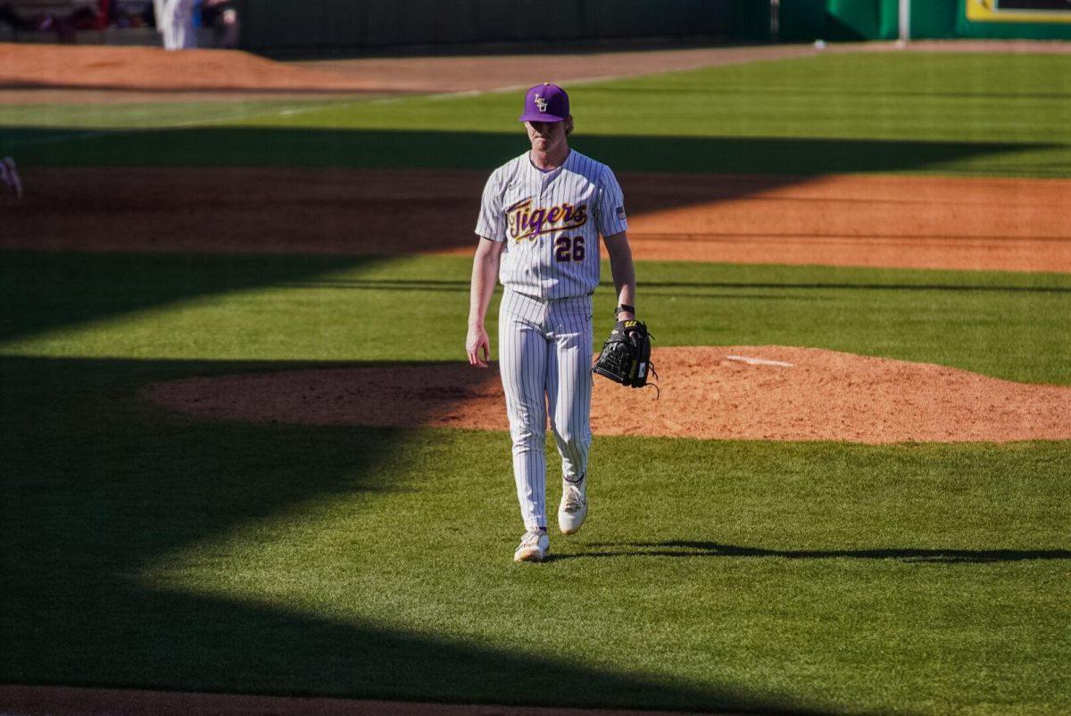 LSU baseball junior pitcher Thatcher Hurd (26) walks off the field Friday, Feb. 23, 2024, during LSU&#8217;s game against Stony Brook at Alex Box Stadium in Baton Rouge, La.