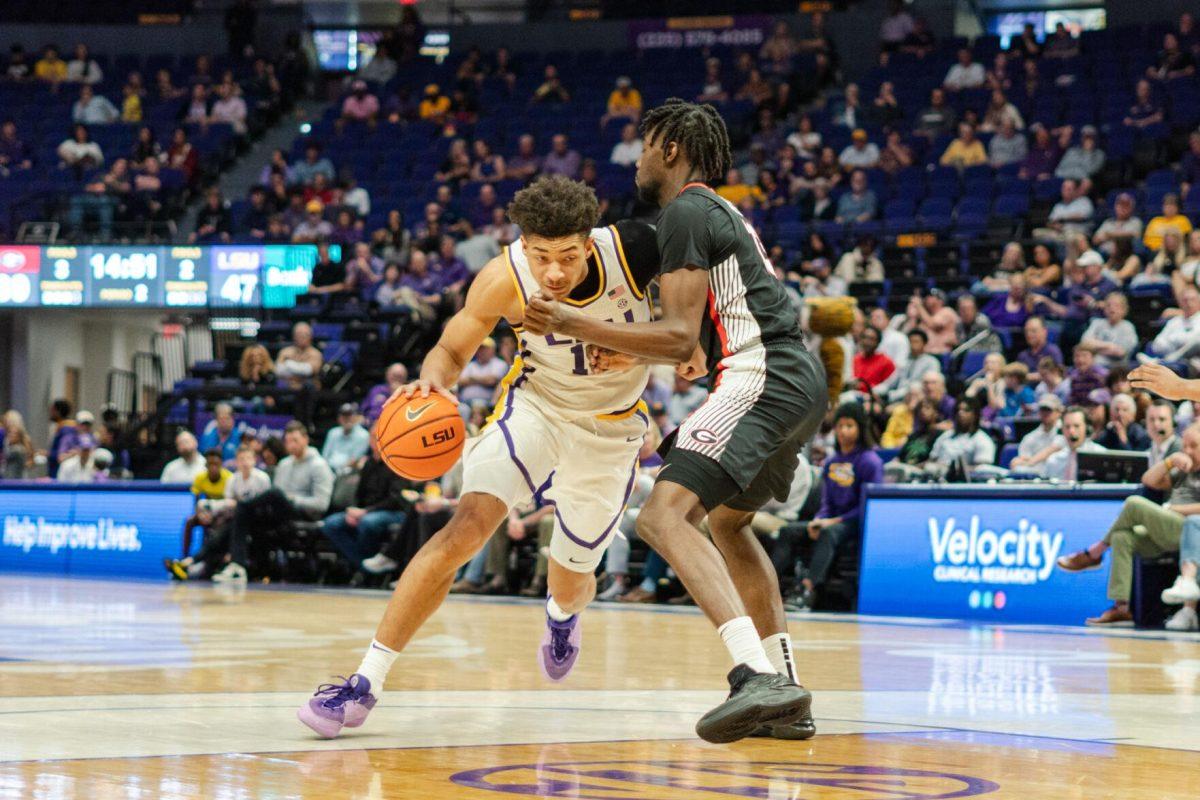 LSU men&#8217;s basketball sophomore forward Jalen Reed (13) drives toward the basket Tuesday, Feb. 27, 2024, during LSU&#8217;s 67-66 win against Georgia in the Pete Maravich Assembly Center in Baton Rouge, La.