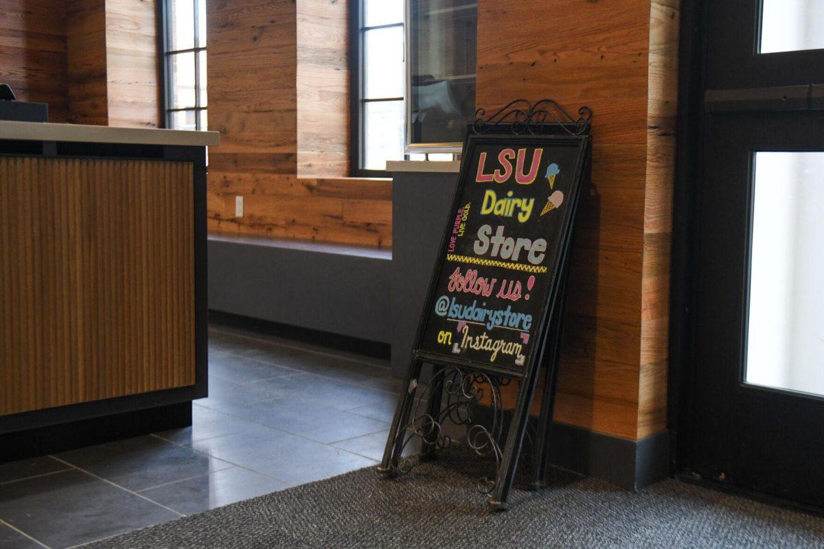 A chalk sign leans against the wall inside the Food Science building on Thursday, Feb. 1, 2024, on LSU&#8217;s campus in Baton Rouge, La.