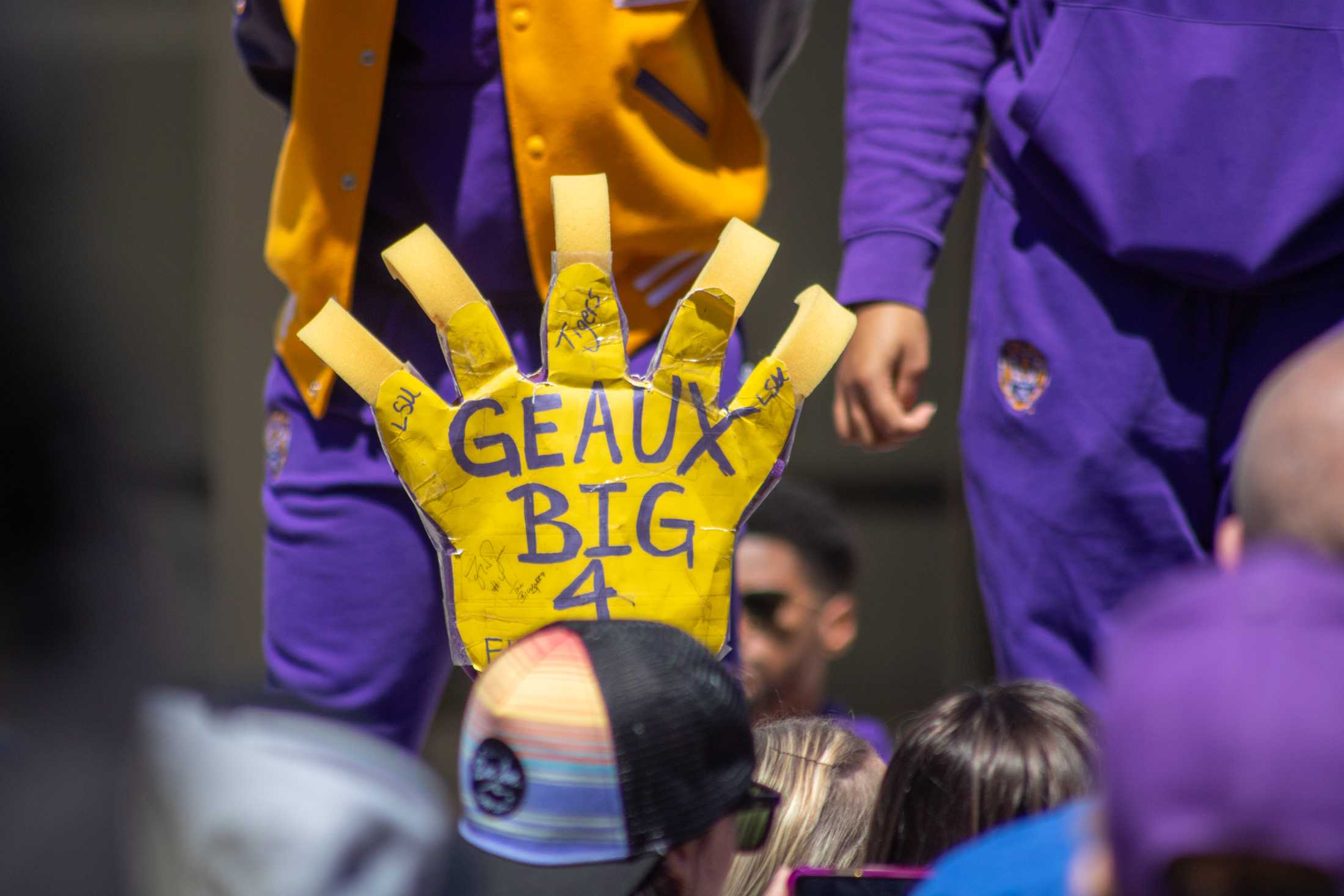 PHOTOS: LSU fans gather to send off the women's basketball team to the Sweet 16