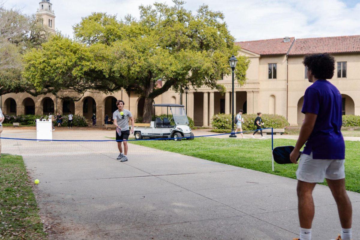 LSU accounting sophomore Gabe Fuentes hits the ball Thursday, March 7, 2024, in the Quad on LSU's campus in Baton Rouge, La.