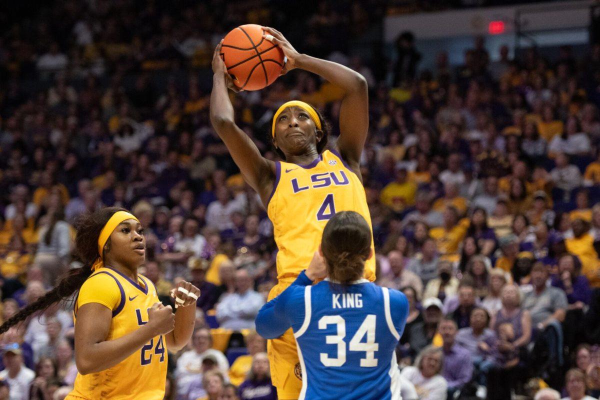 LSU women's basketball sophomore guard Flau'jae Johnson (4) shoots the ball Sunday, March 3, 2024, during LSU&#8217;s 77-56 win against Kentucky at the Pete Maravich Assembly Center in Baton Rouge, La.