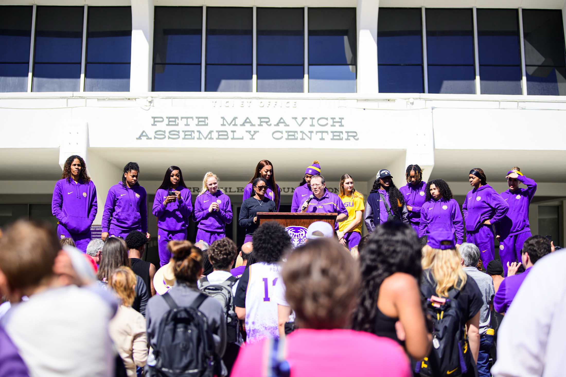 PHOTOS: Fans send off LSU women's basketball to the SEC Tournament