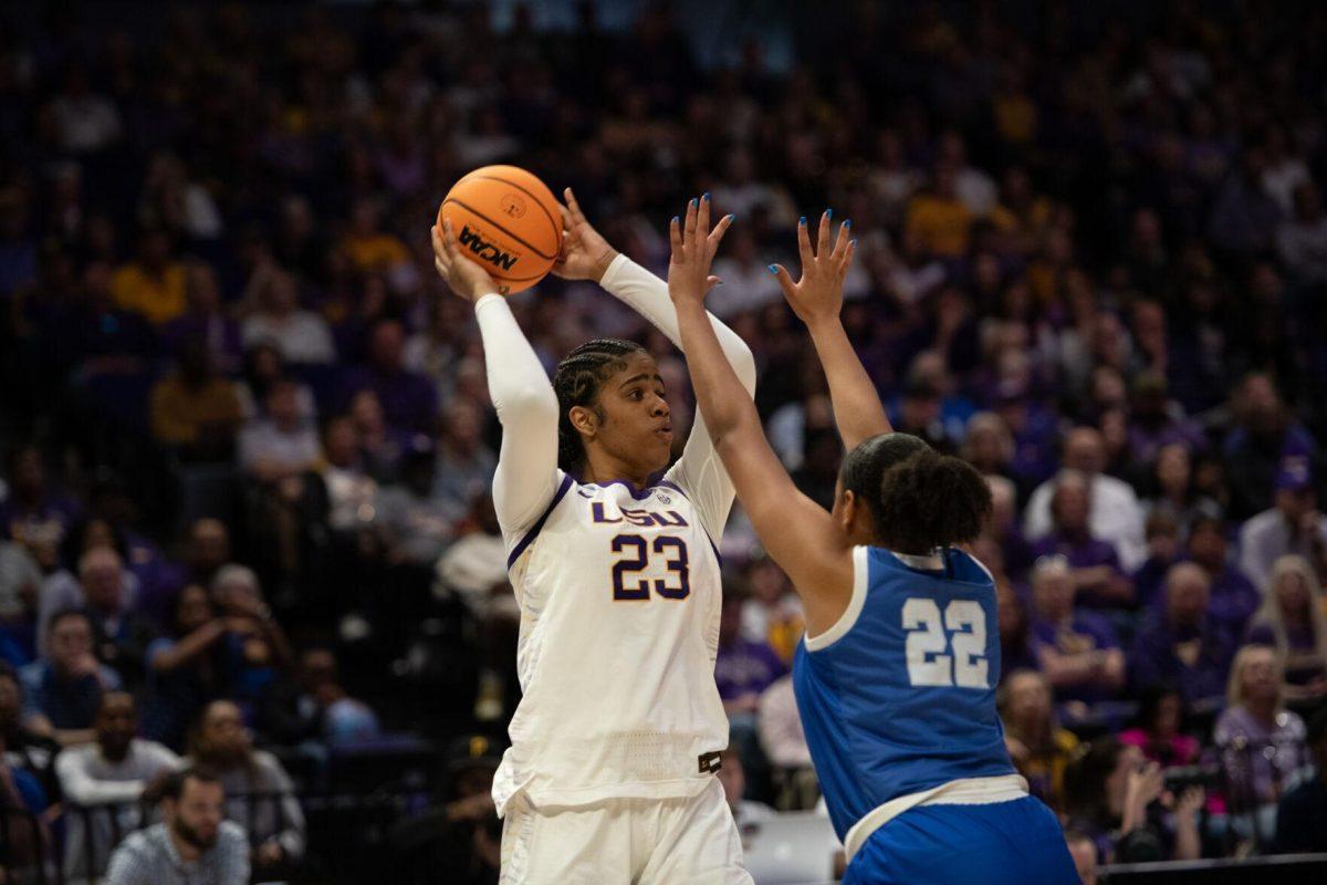 LSU women&#8217;s basketball freshman center Aalyah Del Rosario (23) searches for a pass Sunday, March 24, 2024, during LSU&#8217;s 83-56 second-round NCAA tournament win against Middle Tennessee at the Pete Maravich Center in Baton Rouge, La.