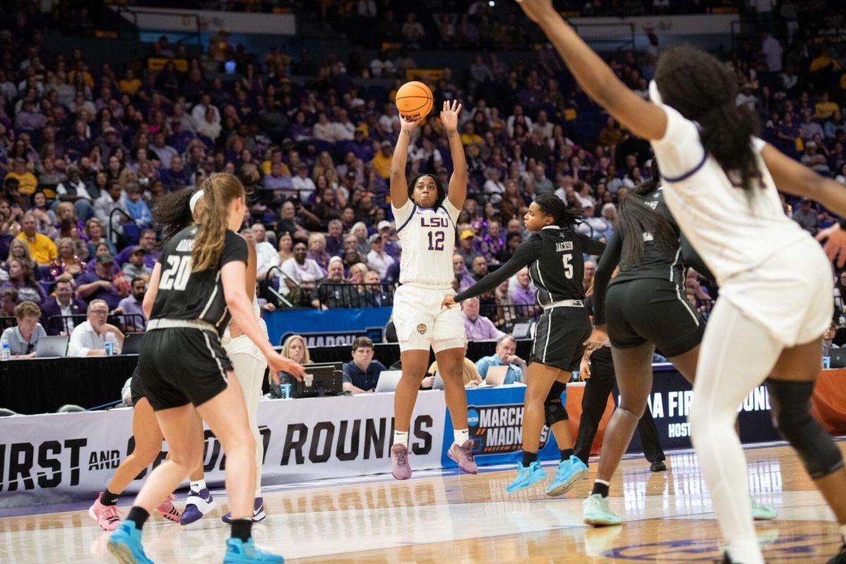 LSU women&#8217;s basketball freshman guard Mikaylah Williams (12) shoots Friday, March 22, 2024, during LSU&#8217;s 70-60 first-round NCAA March Madness tournament victory against Rice at the Pete Maravich Center in Baton Rouge, La.