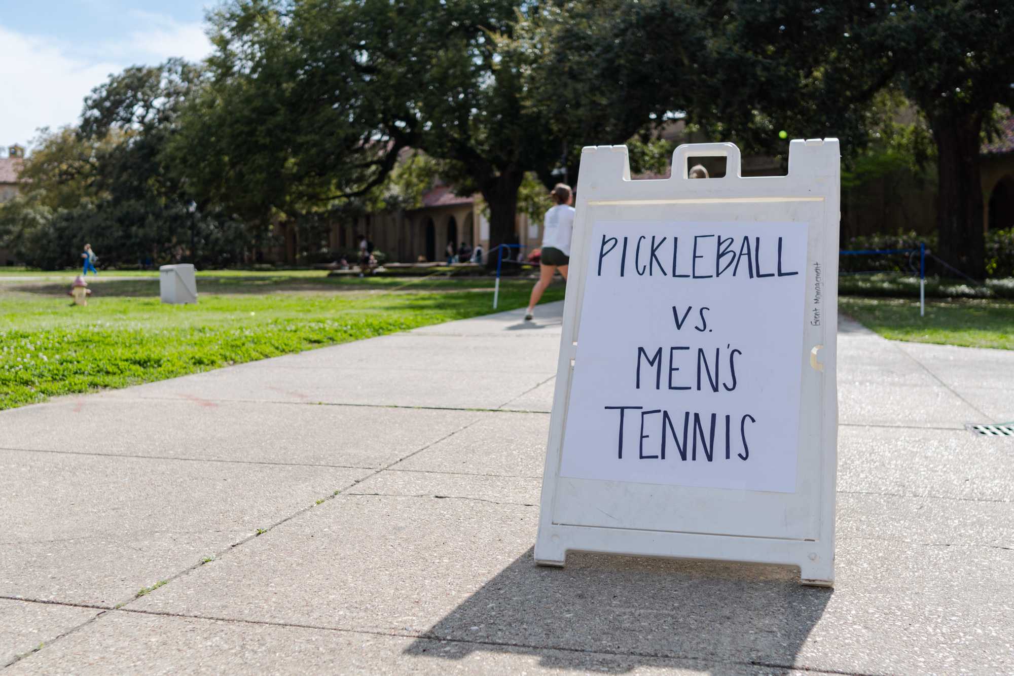 PHOTOS: LSU men's tennis plays pickleball with students in the Quad