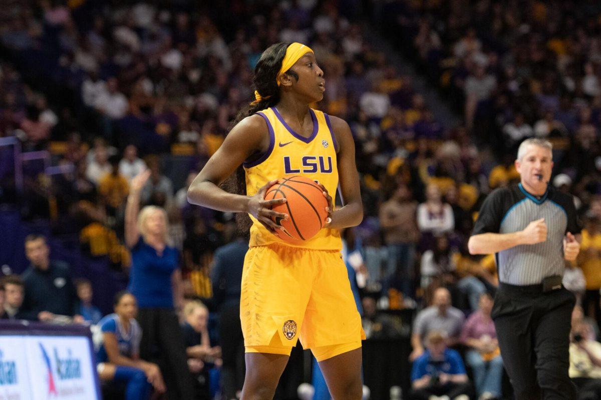 LSU women's basketball sophomore guard Flau'jae Johnson (4) holds the basketball Sunday, March 3, 2024, during LSU&#8217;s 77-56 win against Kentucky at the Pete Maravich Assembly Center in Baton Rouge, La.