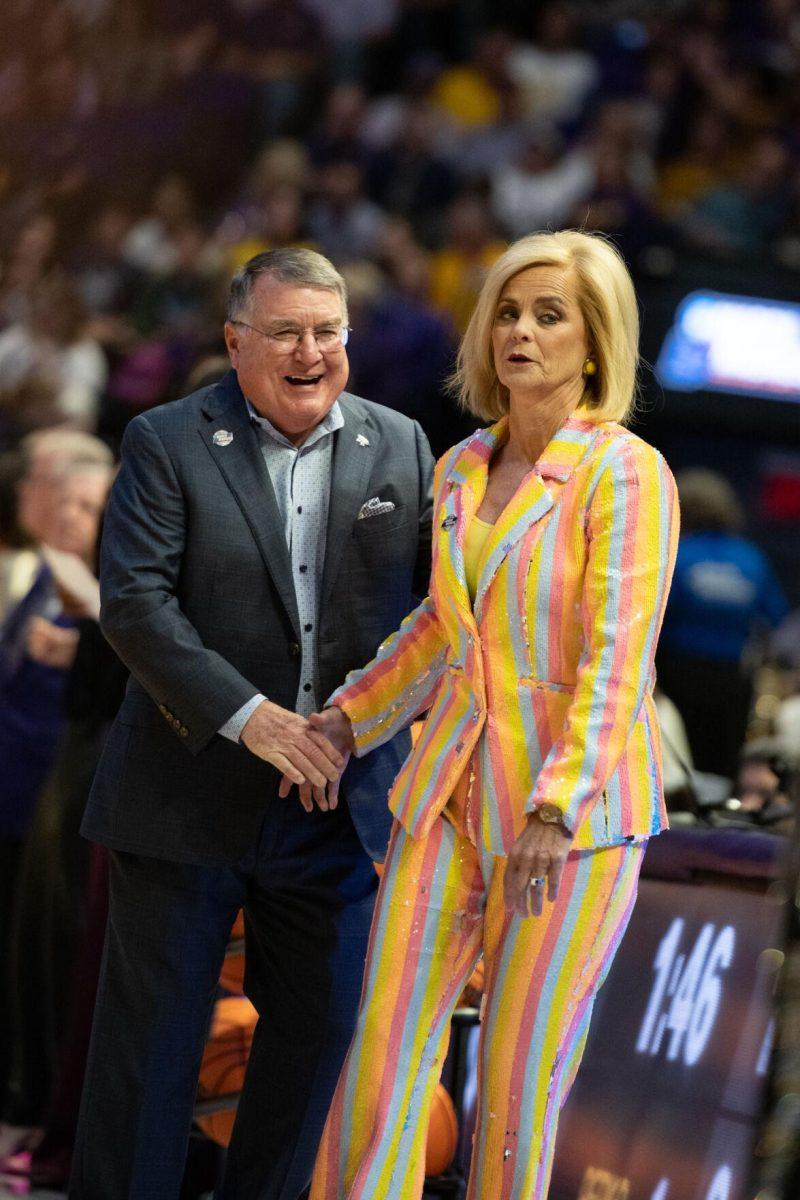 LSU women&#8217;s basketball head coach Kim Mulkey shakes hands with Middle Tennessee head coach Rick Insell Sunday, March 24, 2024, before LSU&#8217;s 83-56 second-round NCAA tournament win against Middle Tennessee at the Pete Maravich Center in Baton Rouge, La.