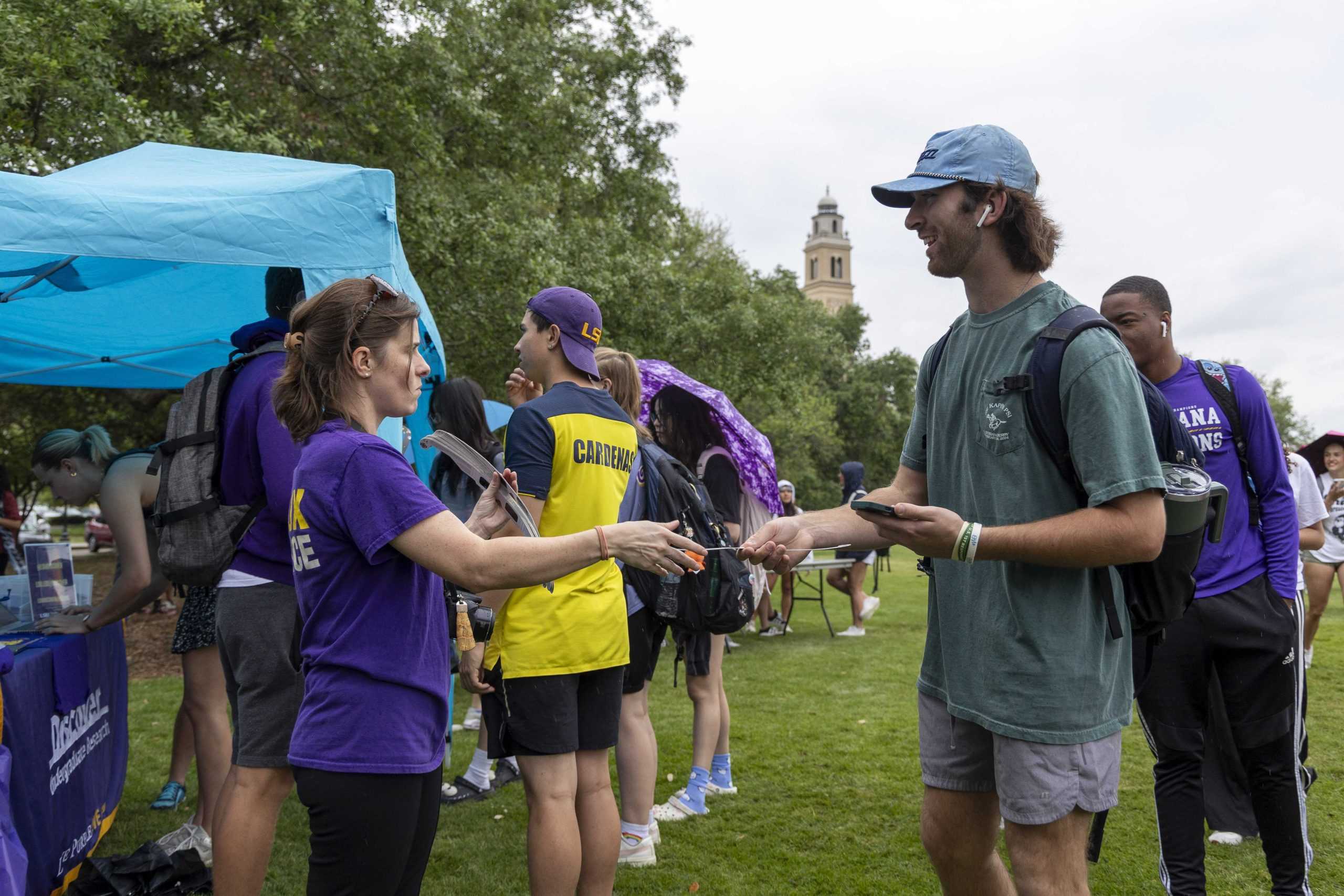 PHOTOS: LSU students gather on the Parade Ground for the 2024 solar eclipse