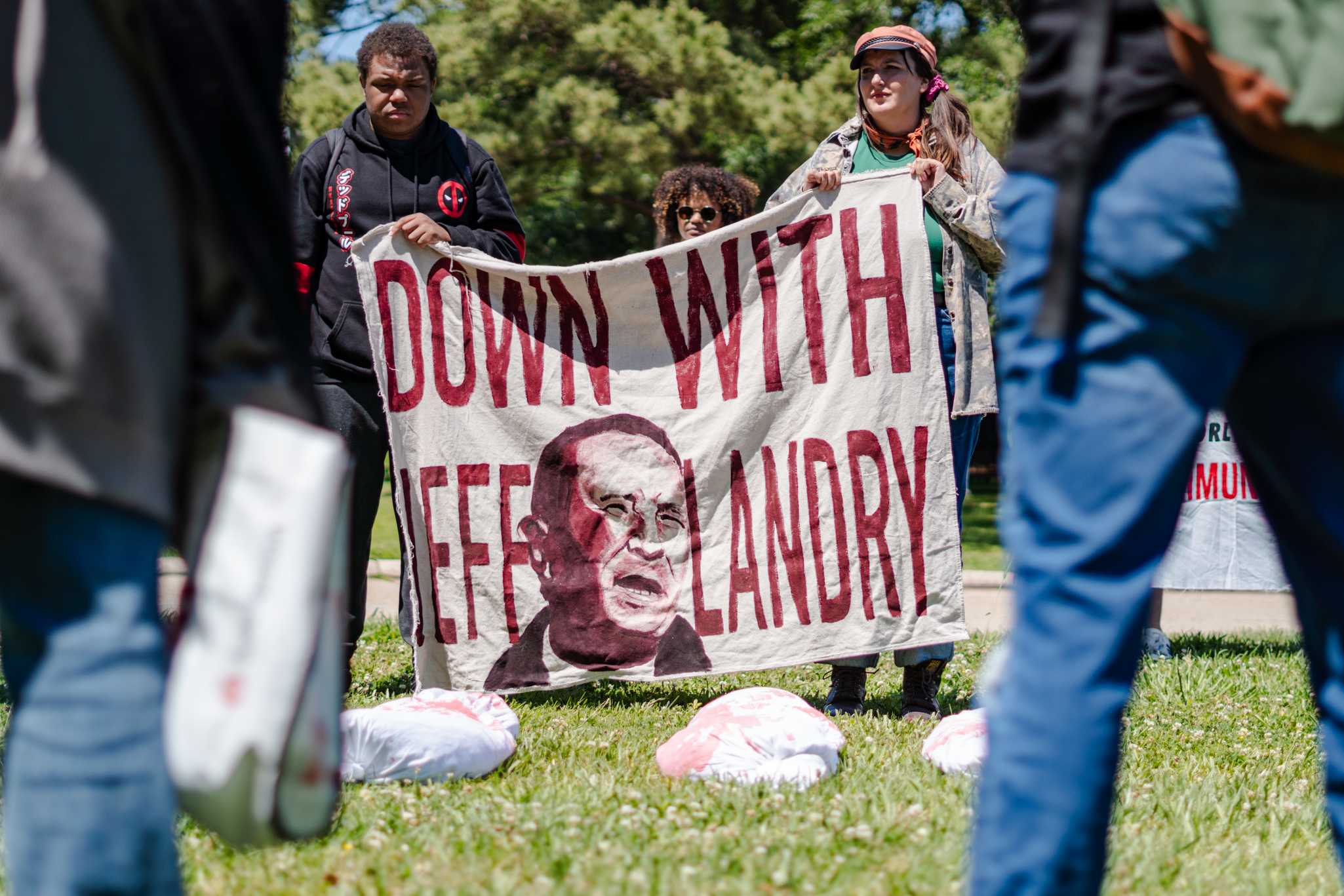 Students march on Capitol protesting Landry administration