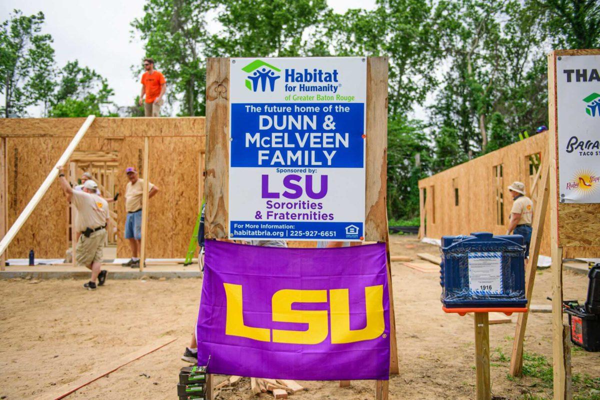 An LSU flag adorns the sign on Tuesday, April 9, 2024, on Fountain Avenue in Baton Rouge, La.