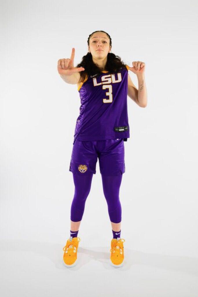 Inside the commitment of Class of 2025 five-star, Bella Hines, to LSU women's basketball