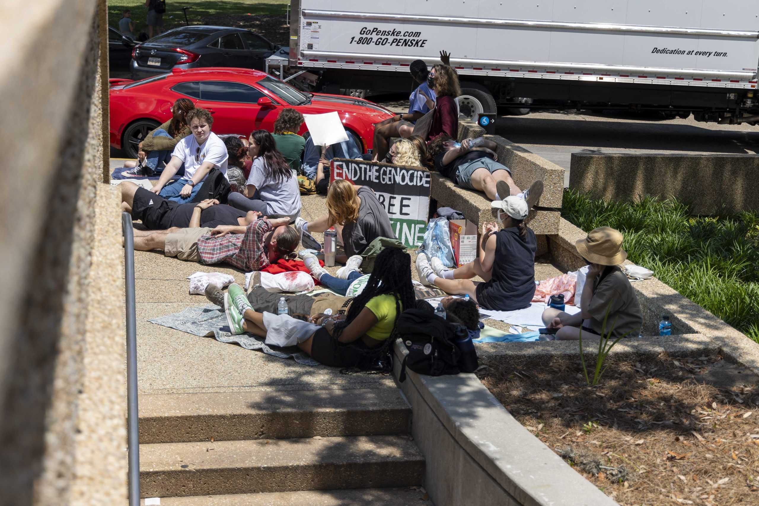 PHOTOS: LSU students hold Die-in for Gaza protest on Student Union steps