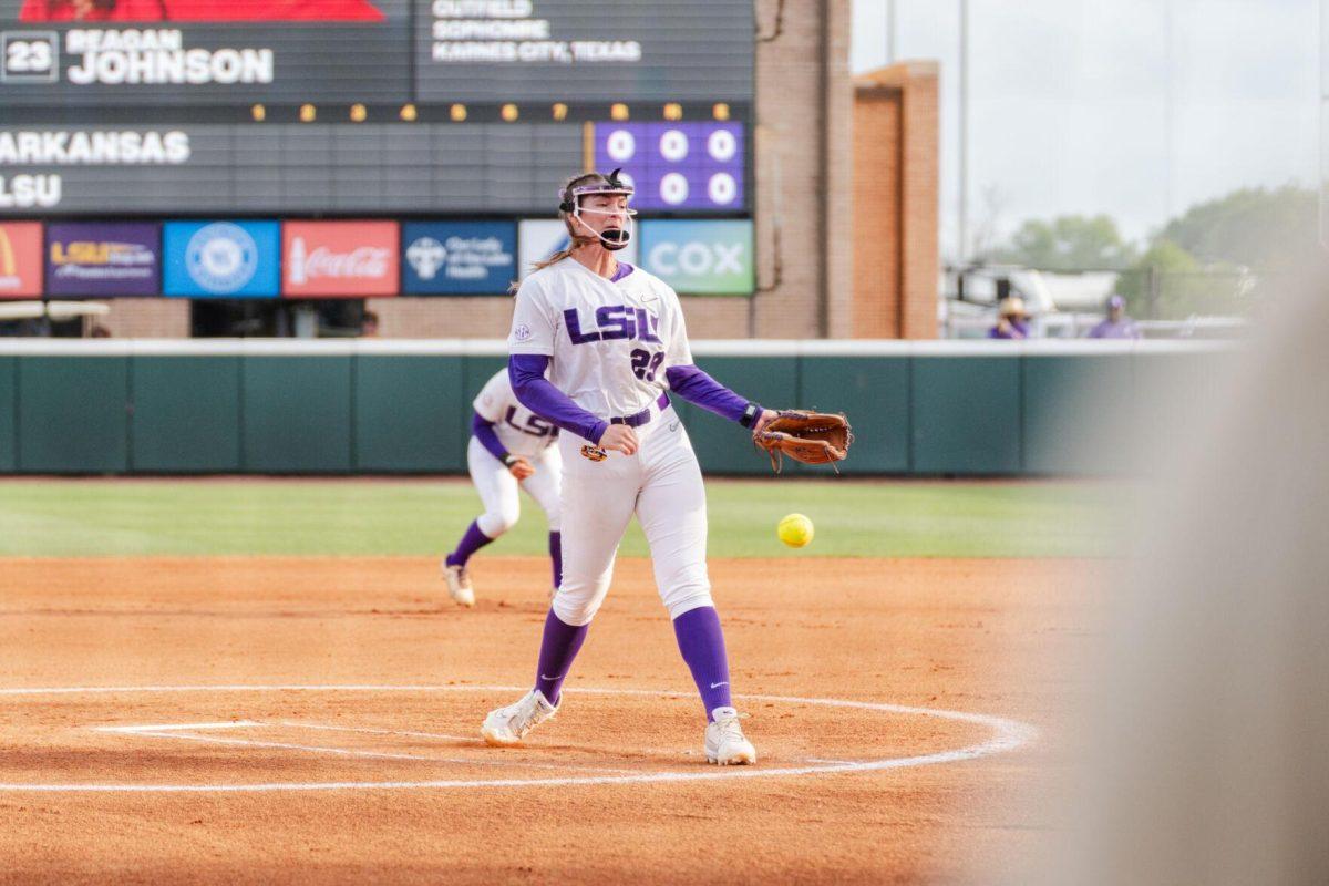 LSU softball sophomore pitcher Sydney Berzon (29) throws the ball Friday, April 26, 2024, during LSU's 2-1 loss against Arkansas at Tiger Park in Baton Rouge, La.